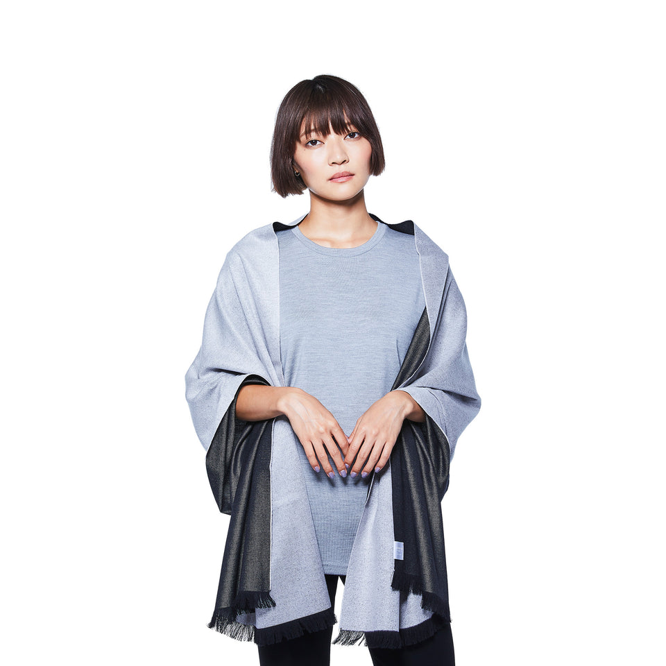 フェザーシルクストールL (シルバー×ブラック)