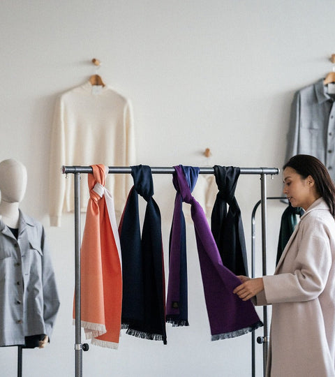 【松屋銀座・佐賀玉屋】ダブルリッチシルクウールストールに触れられます