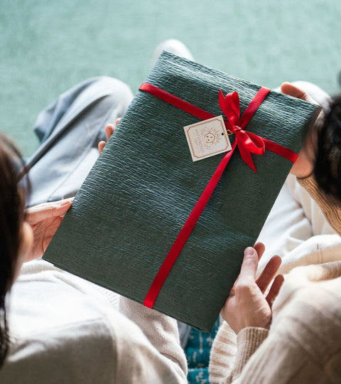 心を包む、贈り物 ─ ホリデーギフトに特別なストールを