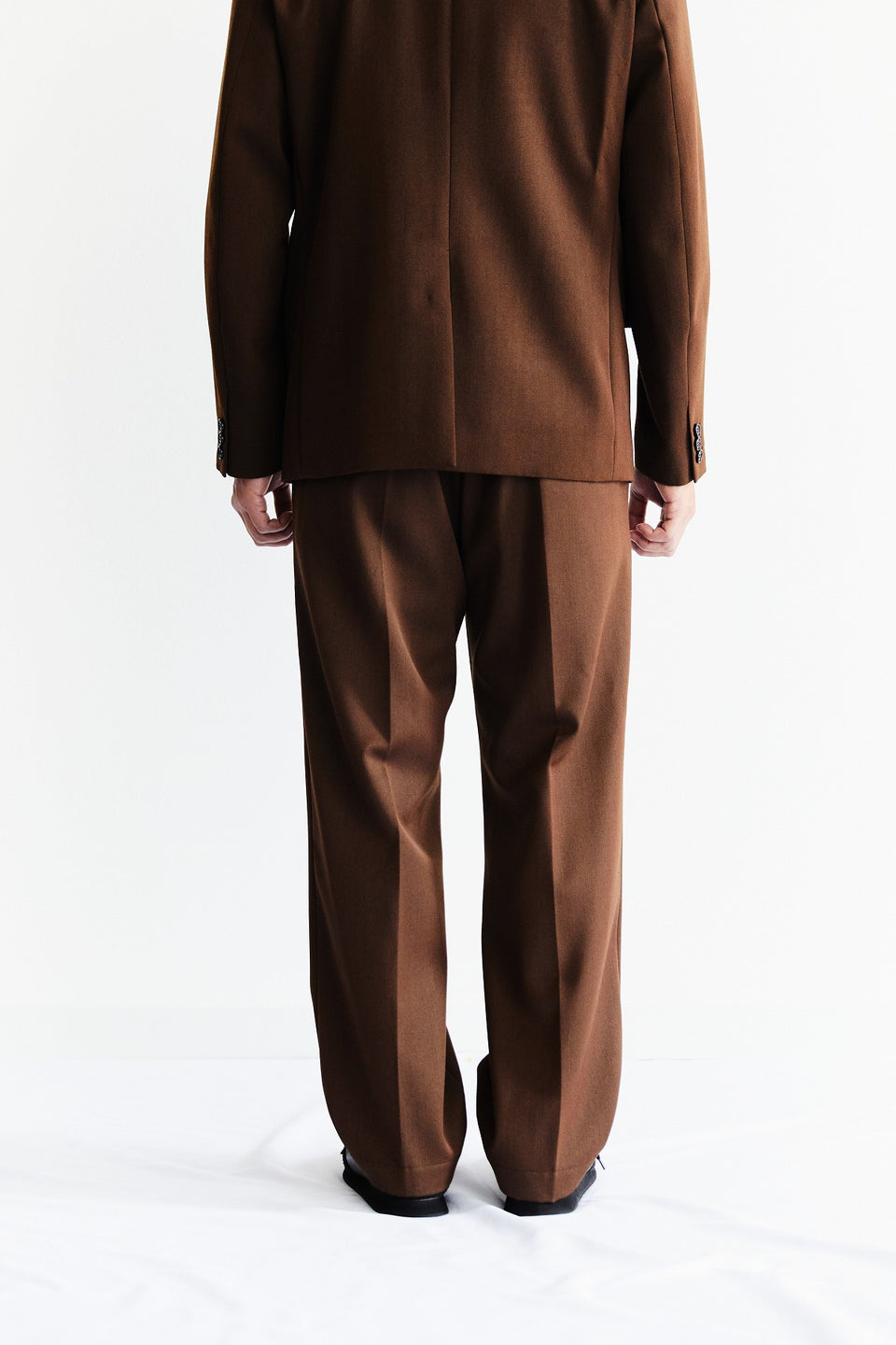 【11月上旬発送予定】 ウールギャバジン テーパードパンツ